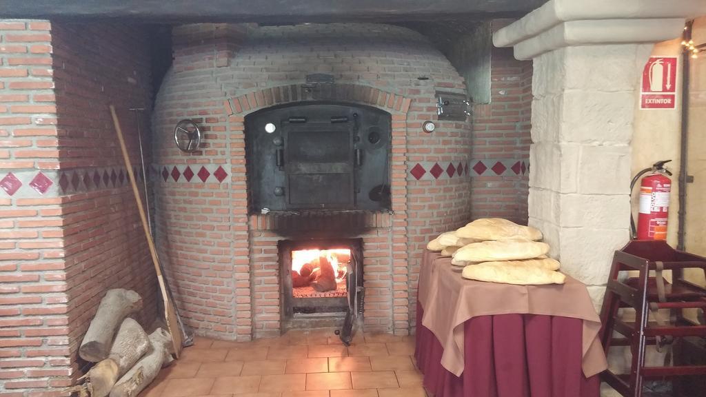 Hotel La Brasa Vélez de Benaudalla Εξωτερικό φωτογραφία